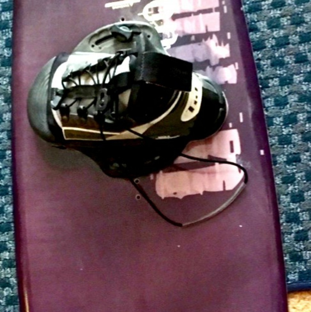 Evolution Snowboard - Picture 3 of 3